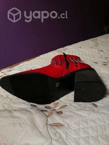 Botines rojos con tachas - Imagen 2