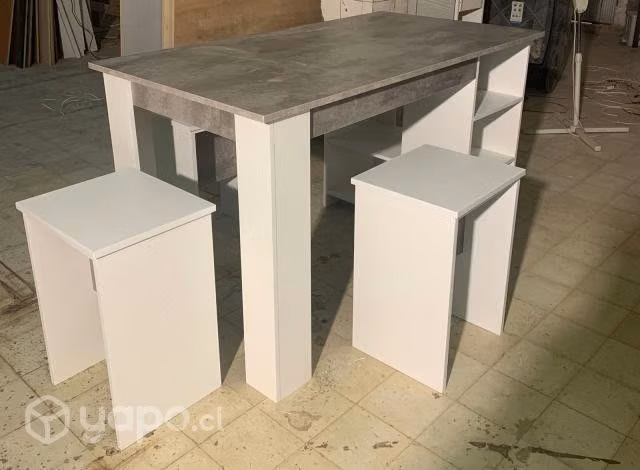 Mesa de comedor, tres pisos
