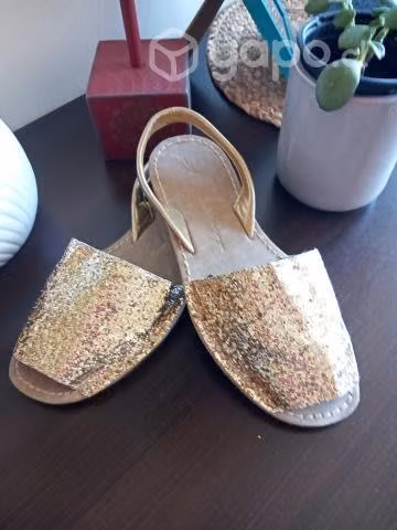 Chalas Mujer Doradas