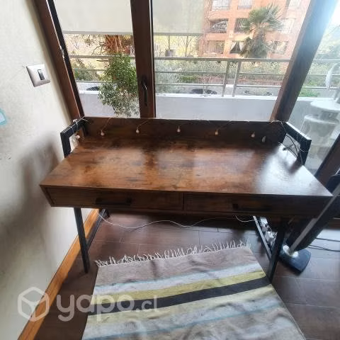 Escritorio amplio de madera Walnut