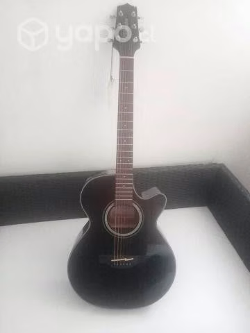 Guitarra electroacústica Takamine GF30CE