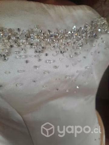 Vestido de novia con pedreria