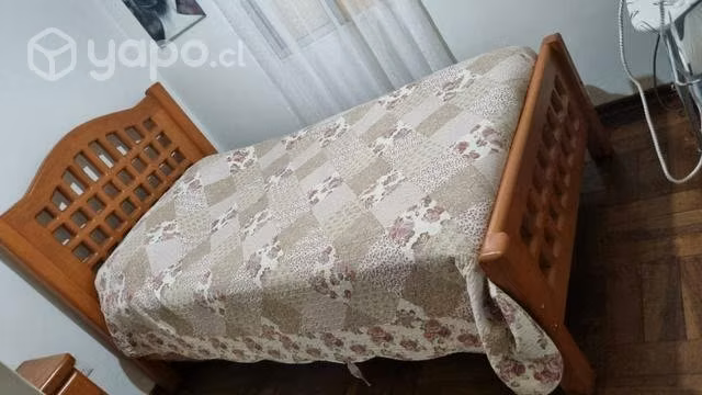 Cama plaza y media + velador