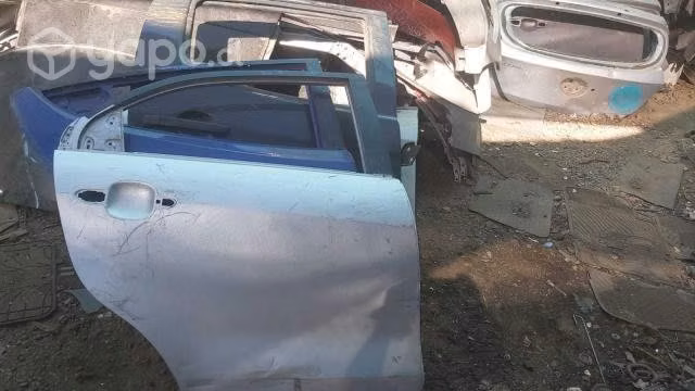 Puerta trasera derecha kia rio 5 original