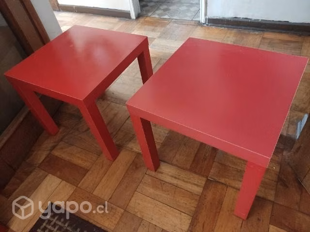 2 mesas Rojas