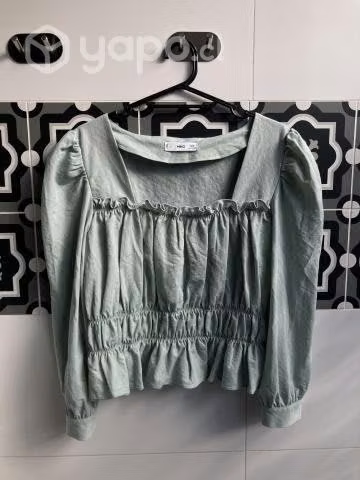 Polera verde agua Mango