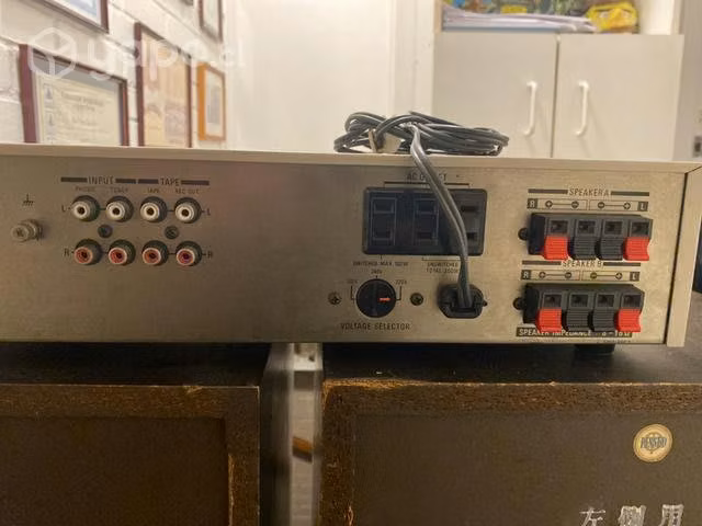 Amplificador Sony de 35 wats tape phono tuner
