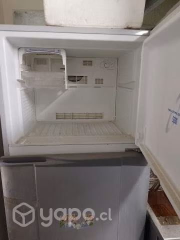 Churrasquera maigas y 2 refrigerador
