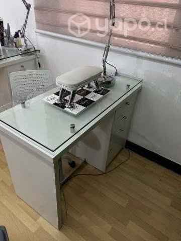 Mesa de Manicure