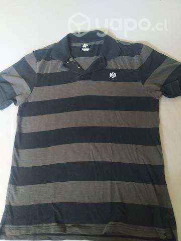 Polera Nike talla M - Imagen 2