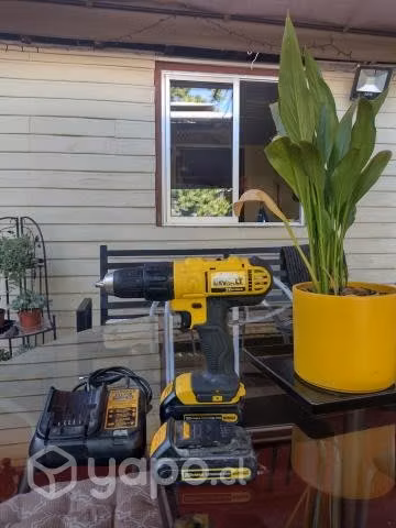 Taladro inalámbrico DeWalt 20V