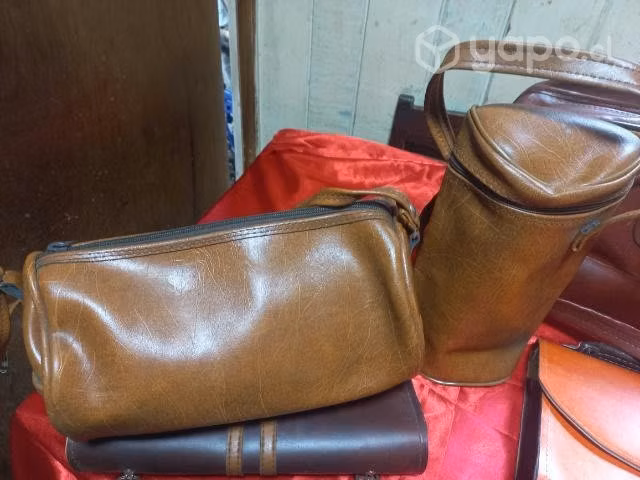 Carteras de cuero interesados llamar