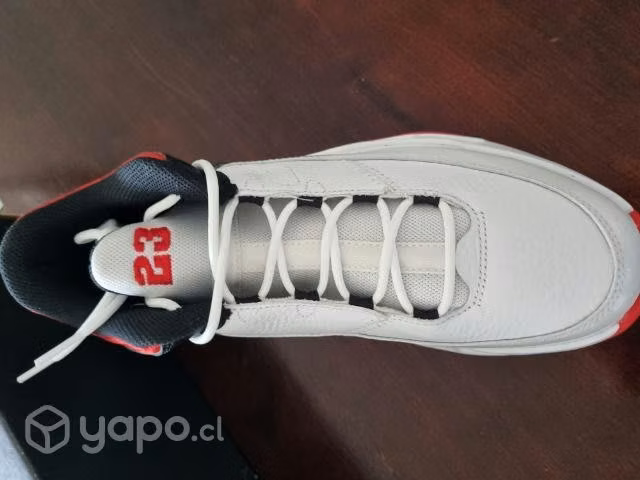 Zapatillas NIKE JORDAN Nuevas SIN USO - Imagen 3