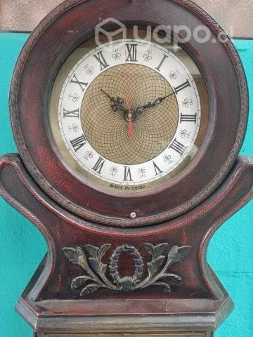 Reloj antiguo vintage funcionando