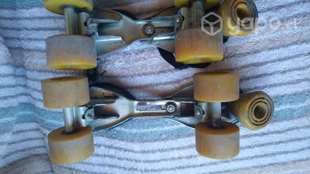 Antiguo par de patines metálicos ,para adorno deco