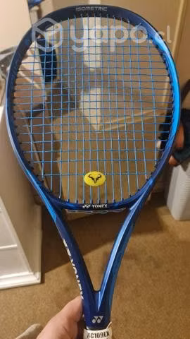 Yonex E ZONE 98 TOUR - Casi nueva Sin detalles !!!