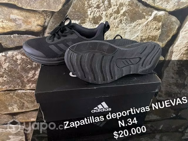 Zapatos de fútbol y baby fútbol