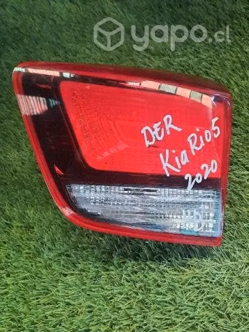 Foco derecho portalon kia rio 5 2020