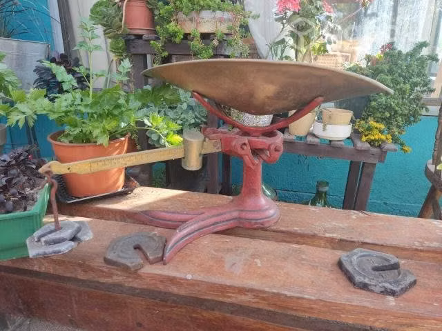 Pesa balanza antigua