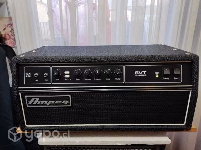 Amplificador a Tubos AMPEG SVT Classic CABEZAL