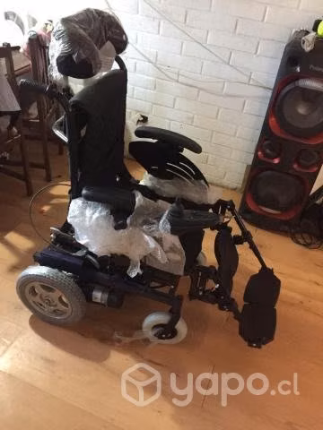 Silla de ruedas eléctrica c/ control de mando