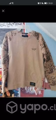 Poleron talla L marca Standard&Grind.