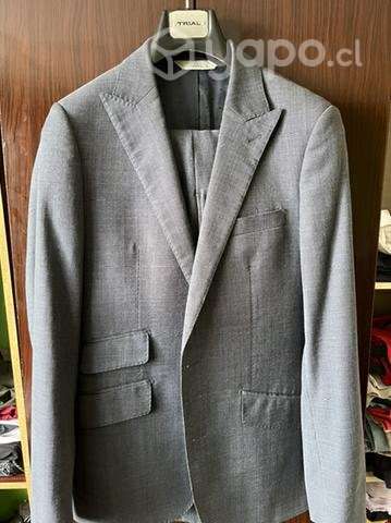 Terno perry Ellis talla 46, es como un 42 - Imagen 2