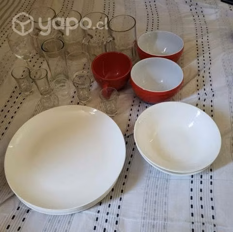 Platos hondos y planos, copas, vasos tazones.
