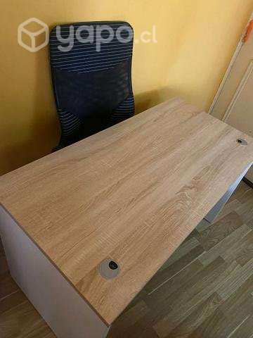 escrito y silla - Imagen 2