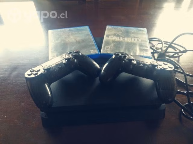 Playsation 4 slim - Imagen 2