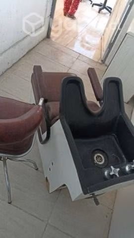 3 sillones y un sillón para lavar cabell - Imagen 2