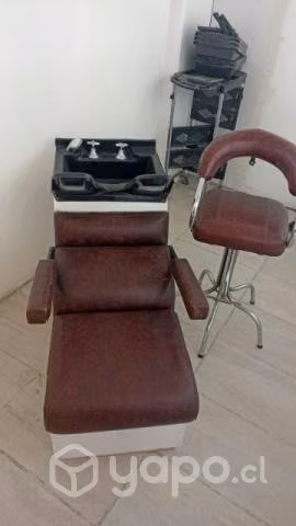 3 sillones y un sillón para lavar cabell