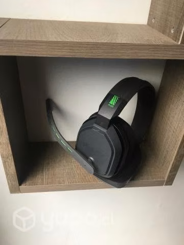 Audífonos gamer Logitech Astro a10