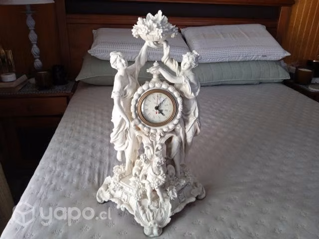 Hermosa Escultura Europea