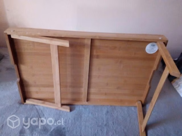 Mesa oara desayuno en la cama