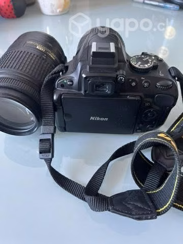 Cámara fotográfica NIKON D5100 en perfecto estado