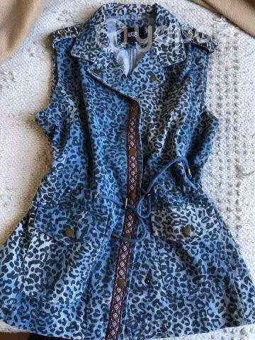 Blazer con tachas Animal Print