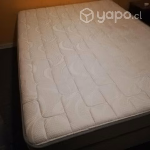 Sillones de madera y cama americana 2 Plazas