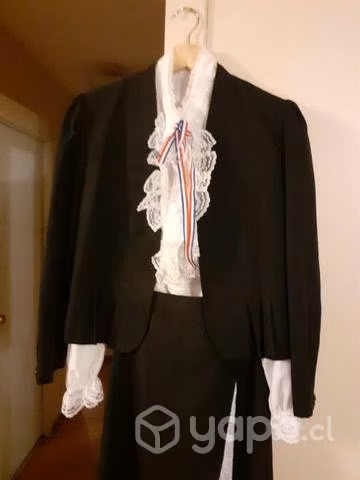 Traje de Huasa Elegante - Imagen 2