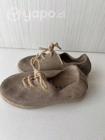 Zapatilla de niño o niña talla 25