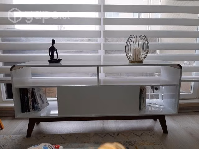 Rack nuevo blanco para tv de 55"