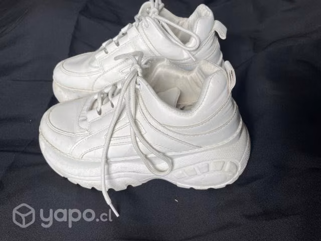 Zapatillas blancas de plataforma - Imagen 3