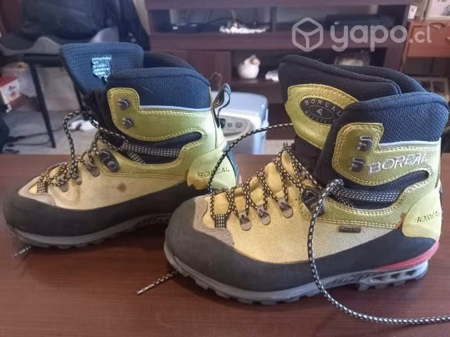 Bota montaña mujer Nelion Boreal