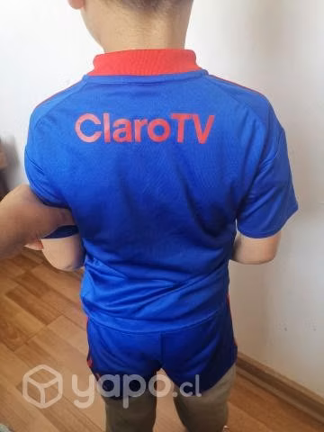 Short y camiseta original de la U