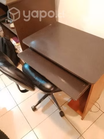 Escritorio con silla