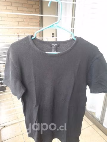 Polera FOREVER 21 Negra