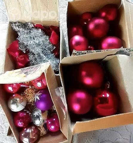 Árbol de navidad con sus accesorios completo - Imagen 3