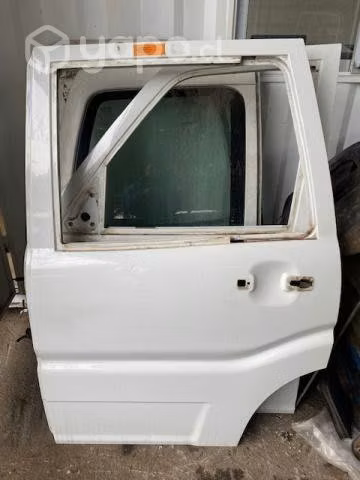 Puerta trasera izquierda Mahindra Pick Up 2.2 2016