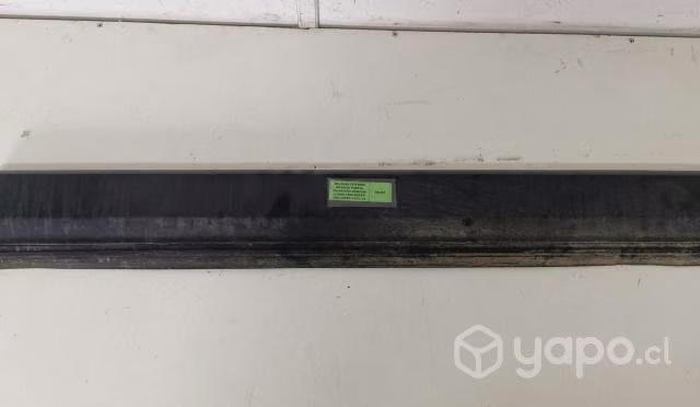Moldura Exterior Inferior Puerta Del Der (LD380)