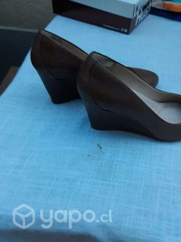 Zapatos Clarks preciosos #40
